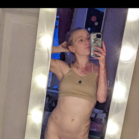 flwrchild (LoLo) free OnlyFans content 

 picture 2