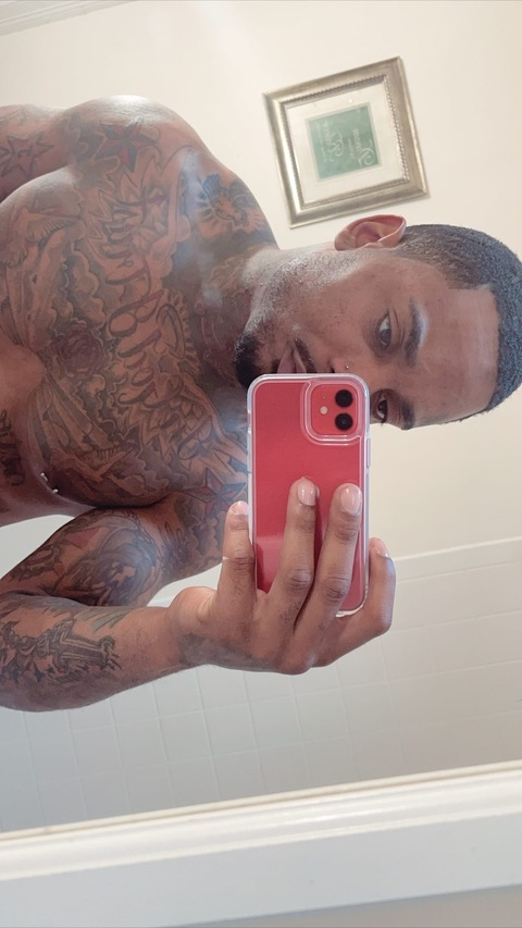 flyguytattedd (🌹FlyGuyTatted🌹) OnlyFans content 

 picture 2