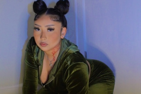 View foethaloveofglo (4thaloveofglo) OnlyFans 34 Photos and 3 Videos gallery 

 picture 2