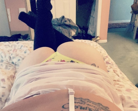 footlipslover (Ashley) OnlyFans Leaked Videos and Pictures 

 picture 2