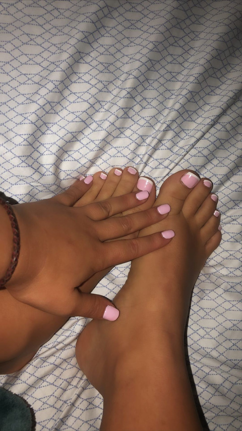 Onlyfans free content footsiegaloree 

 picture 2