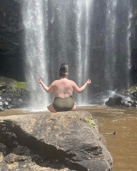 View fox_hut OnlyFans content for free 

 picture 2