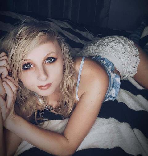 foxcrew88 (Willow Fox) free OnlyFans content 

 picture 2