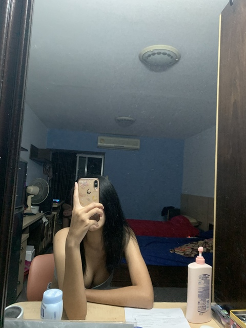 foxylizz OnlyFans Leak 

 picture 2