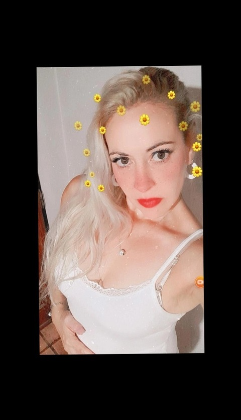 Download foxymom77 OnlyFans videos and photos free 

 picture 2