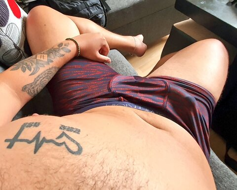 Onlyfans leak fragosomanager 

 picture 2