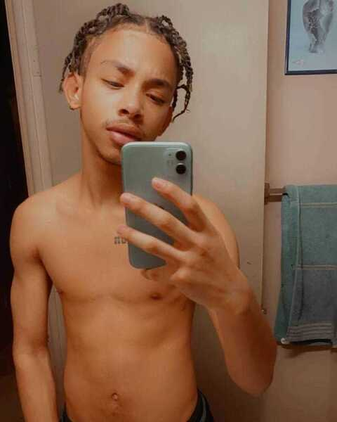 freakyassmoe15 OnlyFans Leaks 

 picture 2