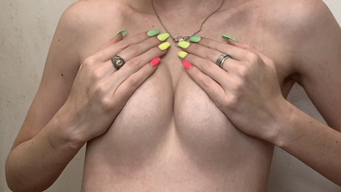 @freshkiiwii-free leak Onlyfans content for free 

 picture 2