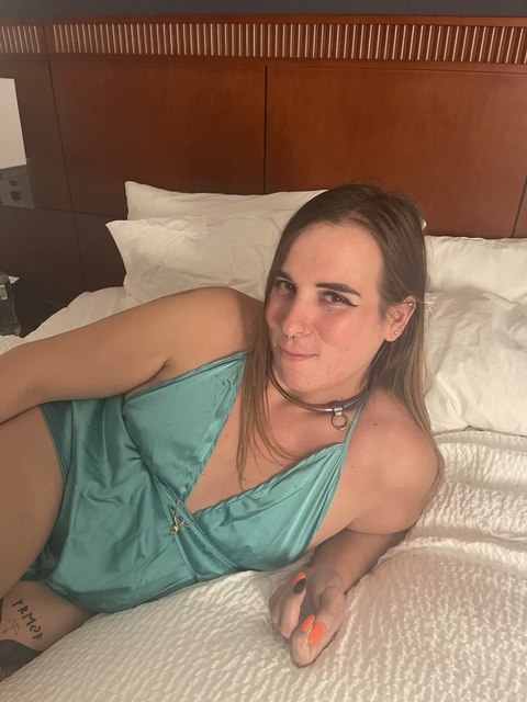 View freya0nfire OnlyFans content for free 

 picture 2