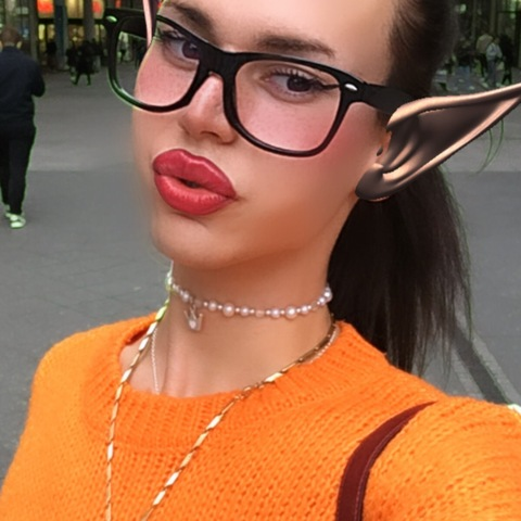 View fridamollyy OnlyFans content for free 

 picture 2
