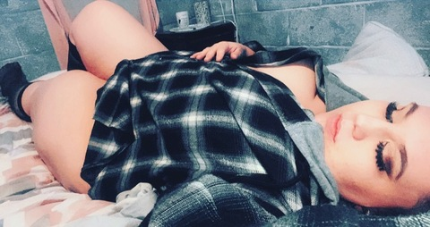 View frostyeyes (Miss Frosty) OnlyFans 15 Photos and 11 Videos for free 

 picture 2