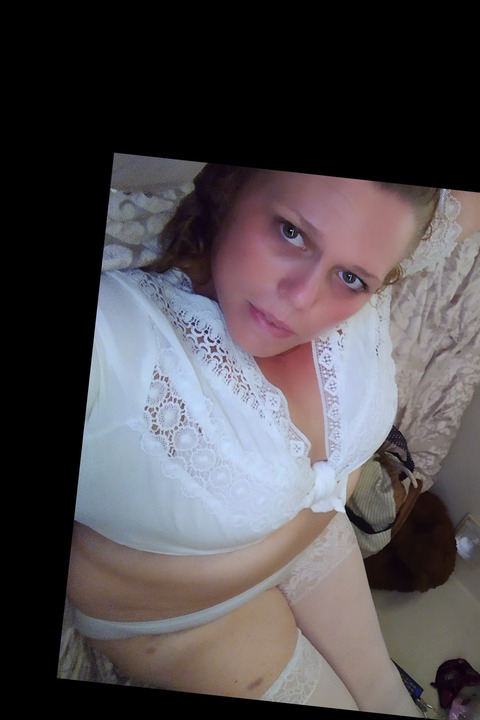 fuffydeana1 OnlyFans Leak (7 Photos and 3 Videos) 

 picture 2