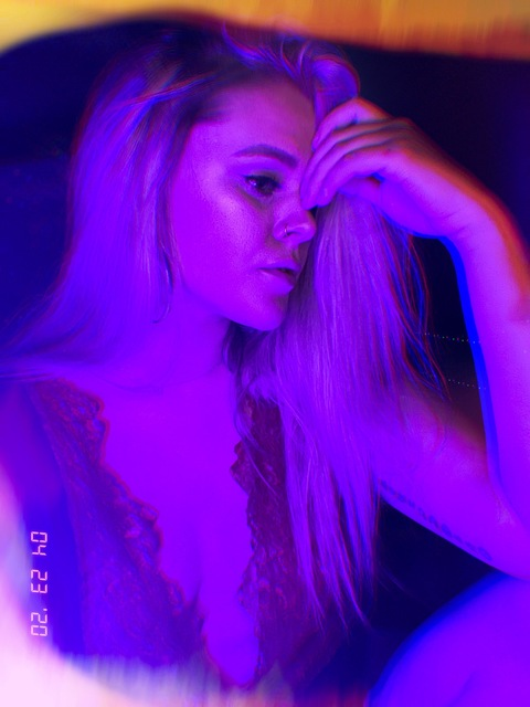 furelise (Elyse) free OnlyFans Leaked Pictures & Videos 

 picture 2