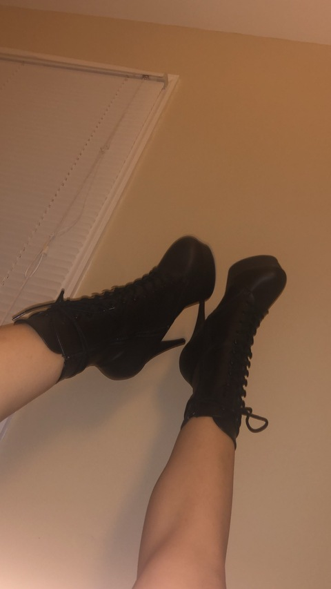 View g0thika666 OnlyFans content for free 

 picture 2