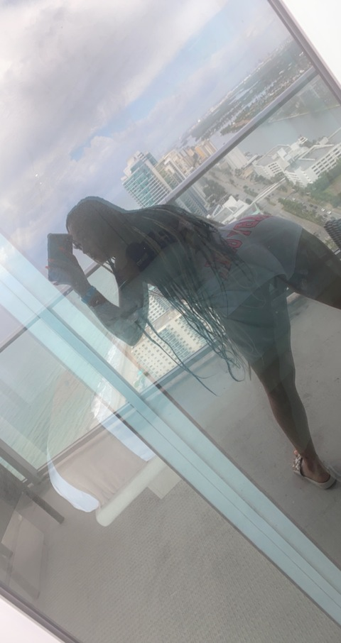 gabbina OnlyFans Leaked 

 picture 2