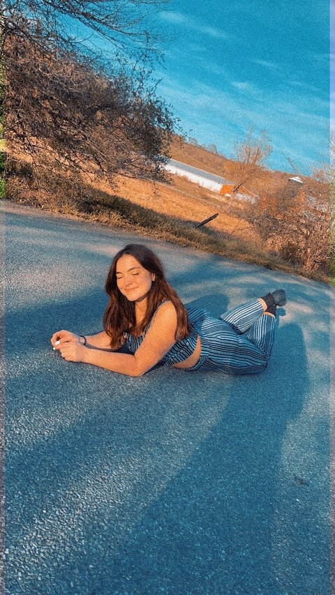 View gabby.liz013 (Gabby) OnlyFans 50 Photos and 11 Videos leaks 

 picture 2