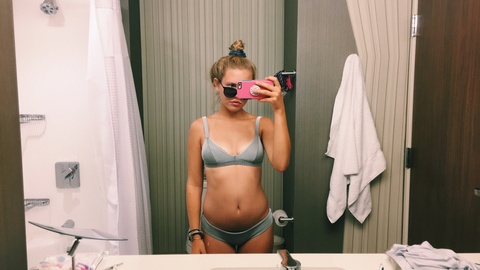 View gabiarnold (Gabi Arnold) OnlyFans 0 Photos and 0 Videos for free 

 picture 2