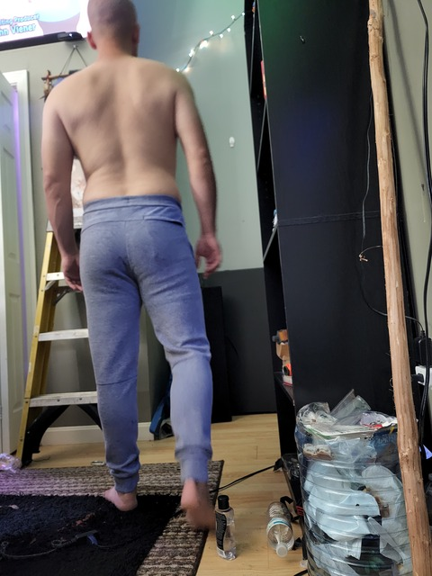 View gaddy90 (Josh Gadwah) OnlyFans 17 Photos and 1 Videos for free 

 picture 2