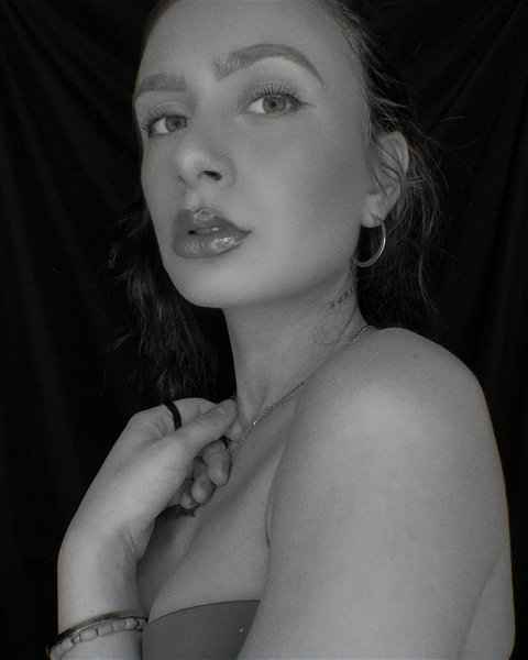 Onlyfans leaked galexijones 

 picture 2