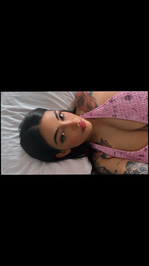 View Matu (garcesmatu) OnlyFans 13 Photos and 0 Videos leaks 

 picture 2