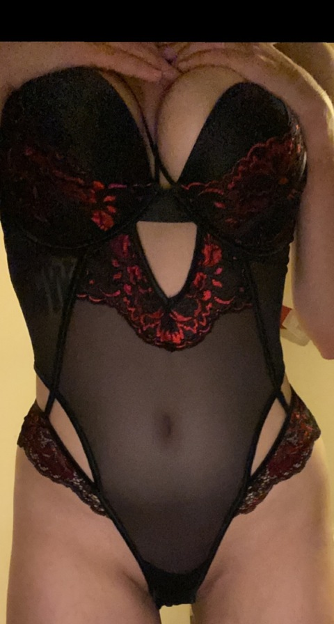 Download gardenofvegan OnlyFans content for free 

 picture 2