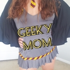 View geekymom (GeekyMom) OnlyFans 836 Photos and 99 Videos leaks 

 picture 1