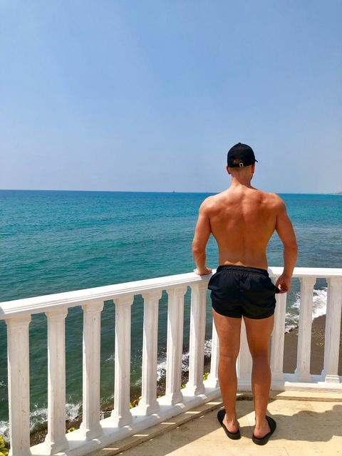 getlow OnlyFans Leak (1 Photos and 0 Videos) 

 picture 2