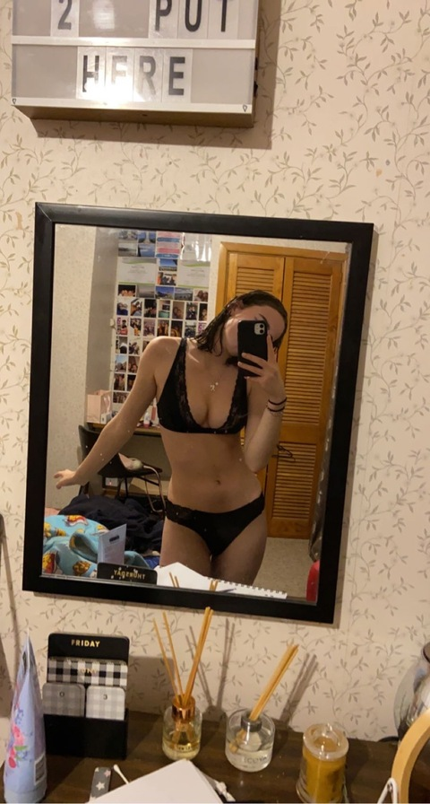 View ggracee04 OnlyFans content for free 

 picture 2
