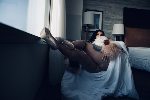 Free access to @gigi_kng Leaked OnlyFans 

 picture 2