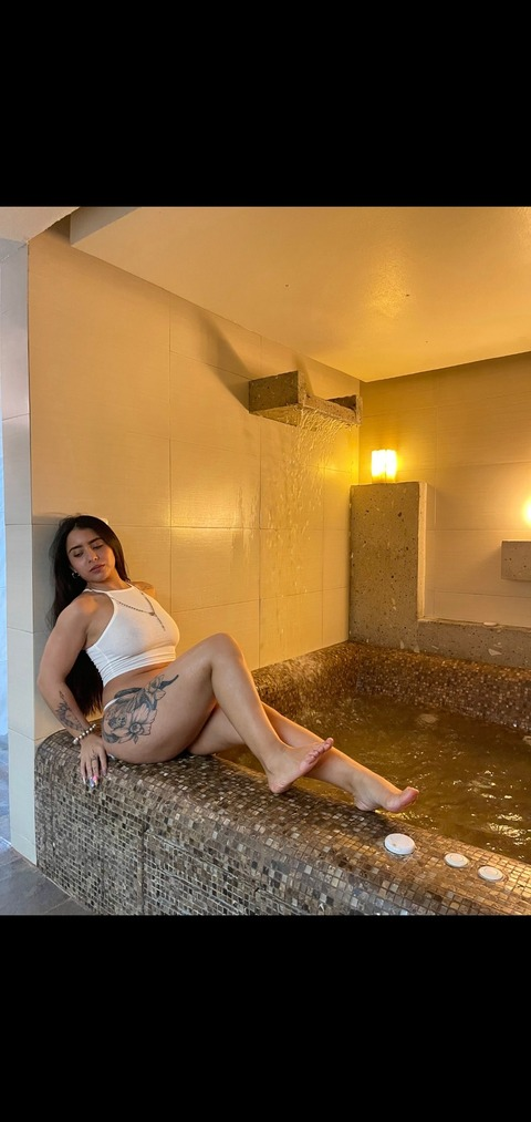 @gioayala leak Onlyfans content for free 

 picture 2