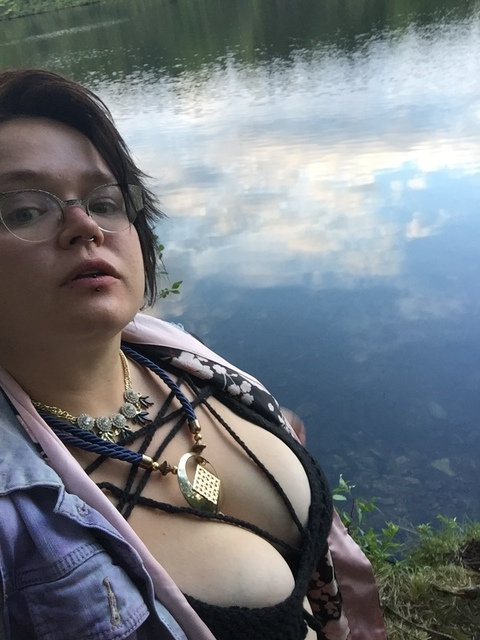 girlnamedsue OnlyFans Leaks (803 Photos and 278 Videos) 

 picture 2