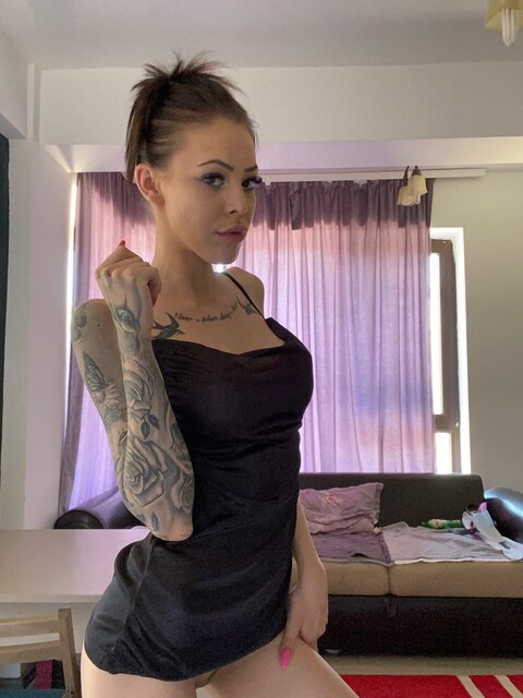 giuliaiulia OnlyFans Leaked Photos and Videos 

 picture 2