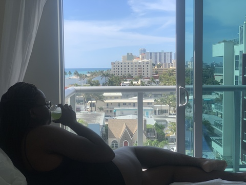Download glamazon_02 OnlyFans content free 

 picture 2