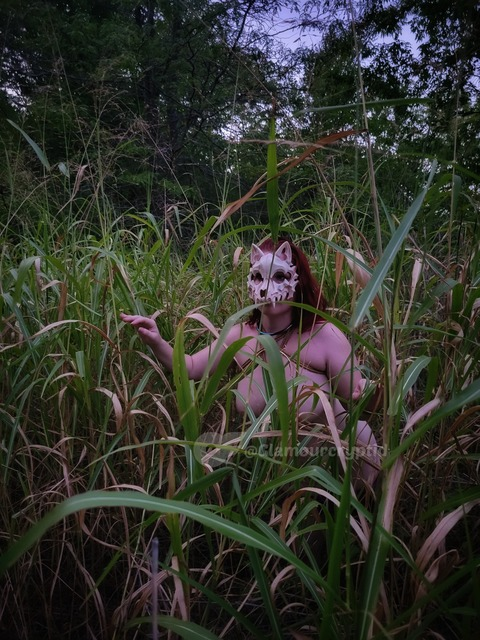 Onlyfans leak glamourcryptid 

 picture 2
