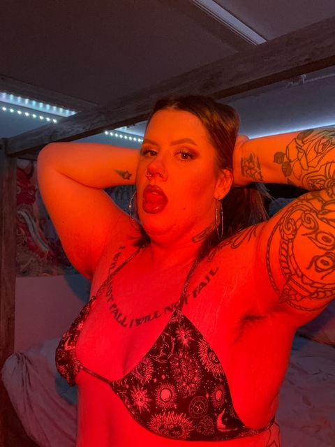 glasstablegrl OnlyFans Leak 

 picture 2