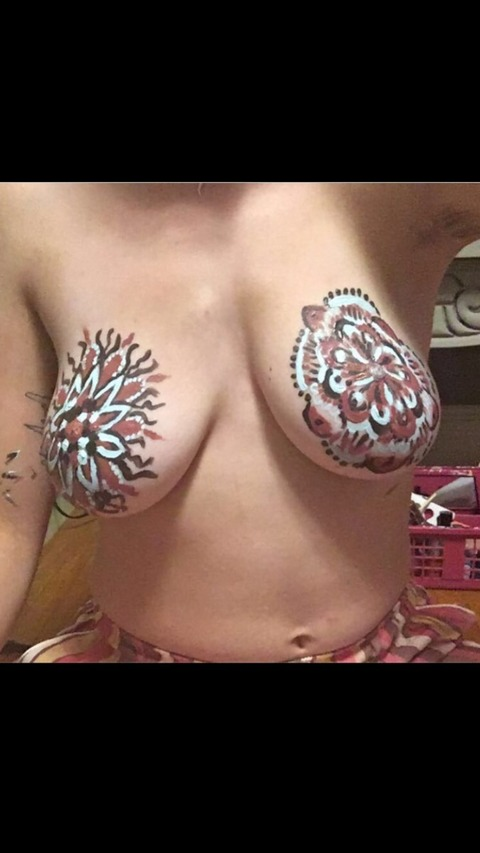 View gloriouslypainted OnlyFans videos and photos for free 

 picture 2