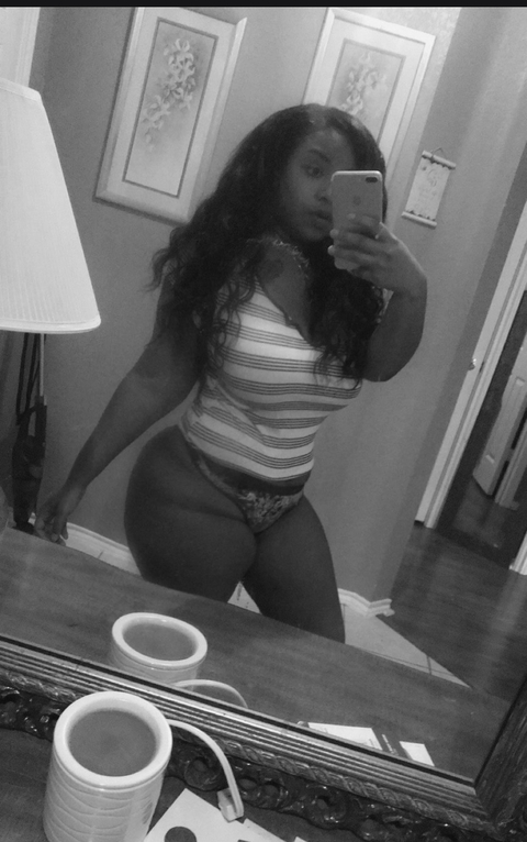 View Sha (goldsallure) OnlyFans 5 Photos and 14 Videos gallery 

 picture 2