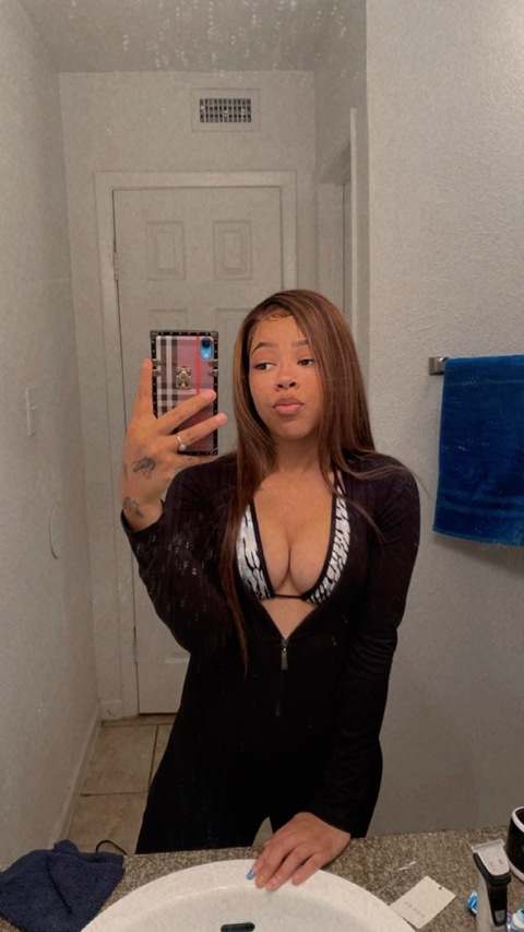 goo_boujee (Jermani) free OnlyFans content 

 picture 2