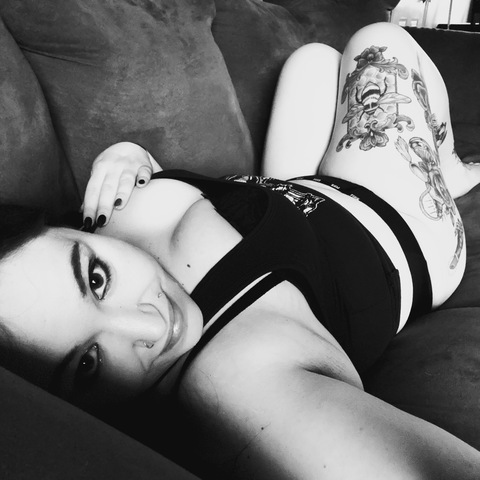 View gothiccgirl666 OnlyFans videos and photos for free 

 picture 2