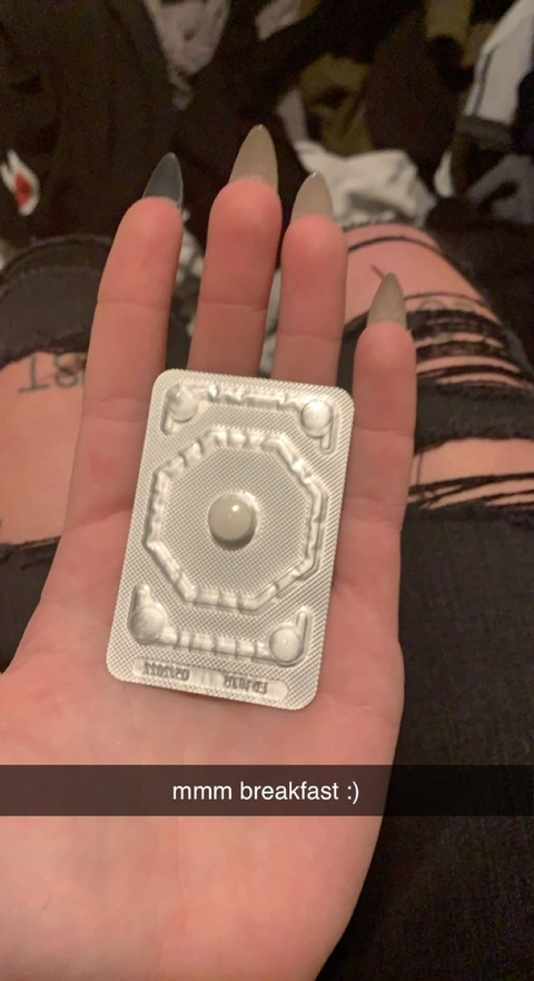 gothtitty666 OnlyFans Leaked 

 picture 2