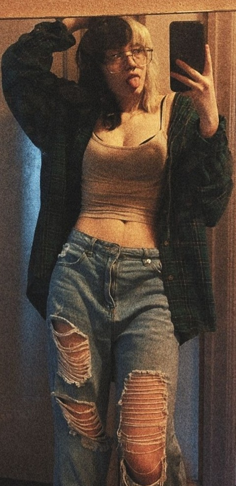 Onlyfans free gothywitchbitch 

 picture 2