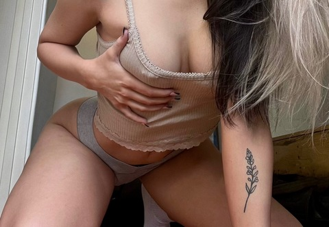 greta.ellis OnlyFans Leaked (20 Photos and 2 Videos) 

 picture 2