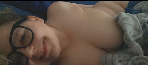 View gretchenyoung (Gretchen) OnlyFans 89 Photos and 4 Videos gallery 

 picture 2