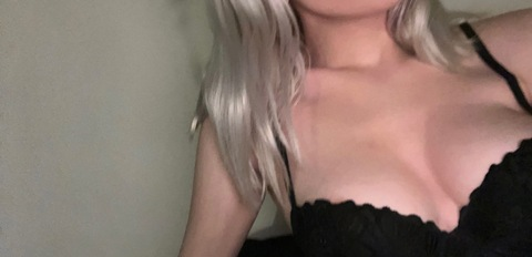 View gstringbunny OnlyFans videos and photos for free 

 picture 2