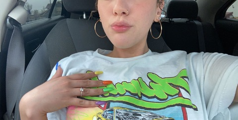 View gueritaa OnlyFans content for free 

 picture 2