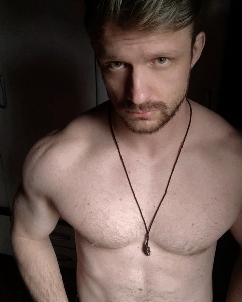 View guismaniotto (Guilherme Smaniotto De Oliveira) OnlyFans 18 Photos and 1 Videos leaked 

 picture 2