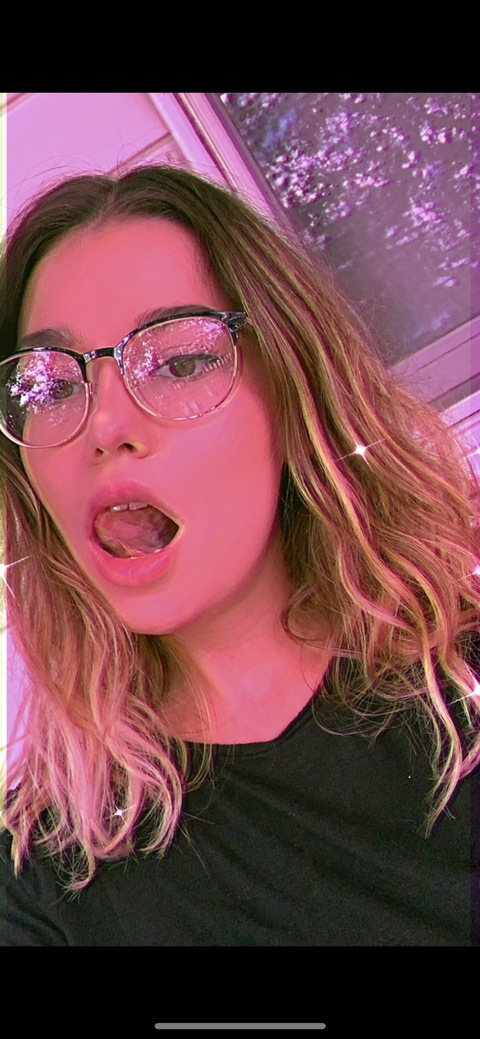 h0rnylilhippie (Harley hippie) OnlyFans Leaked Content 

 picture 2