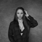 View hailey-bee (hailey-bee) OnlyFans 8 Photos and 0 Videos leaks 

 picture 1