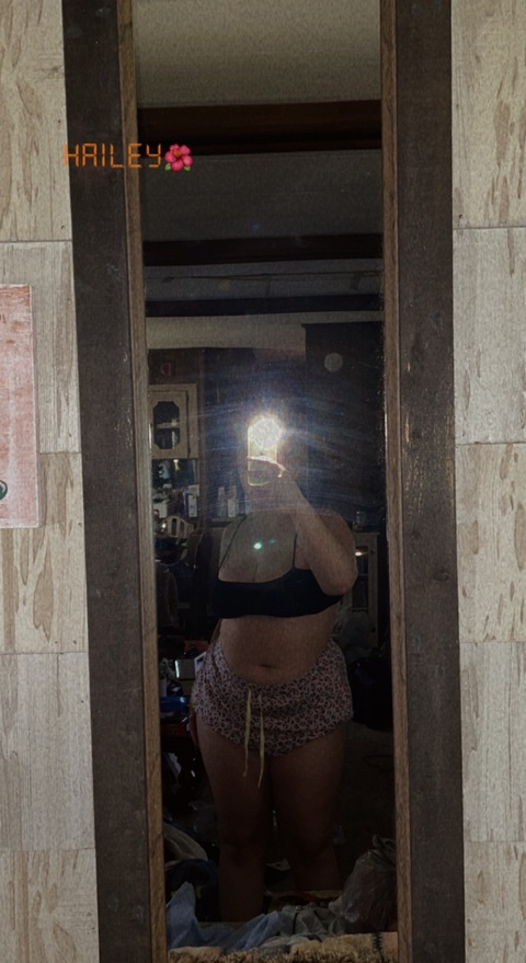 View hailey.3501 (Hailey) OnlyFans 15 Photos and 8 Videos gallery 

 picture 2