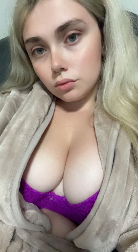Get Free access to hallewalden (Halle) Leaked OnlyFans 

 picture 2